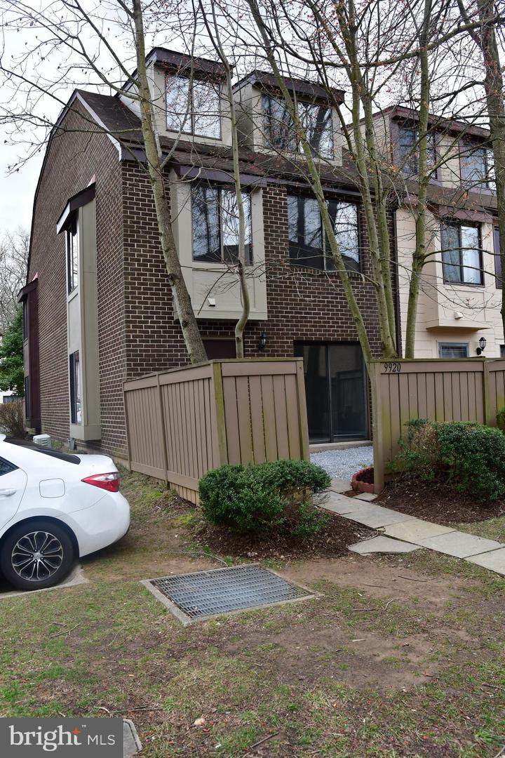 9920 Forest View Place - Photo 1