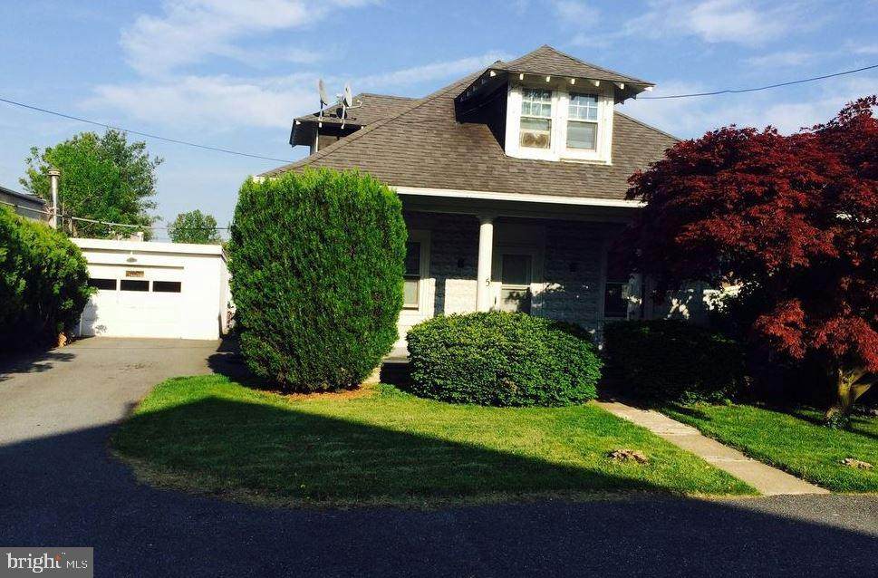 5 Eastman Avenue - Photo 1