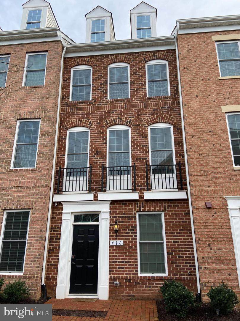 416 Haupt Square - Photo 1