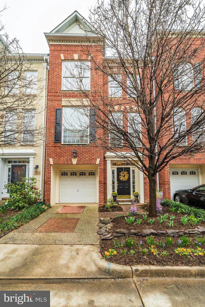 5233 Tancreti Lane - Photo 1