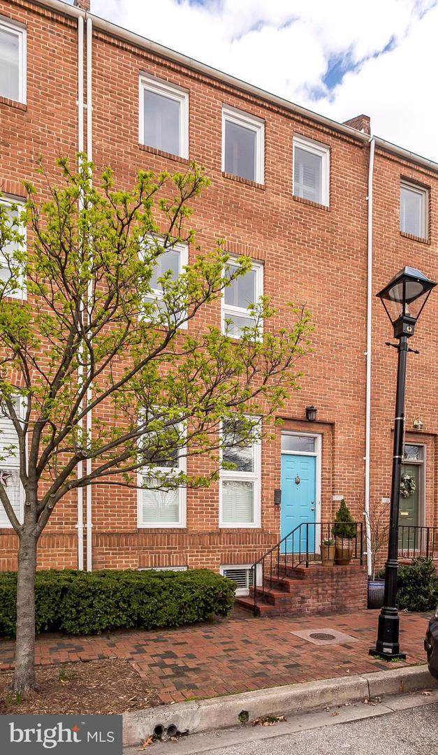 617 Sharp Street - Photo 1