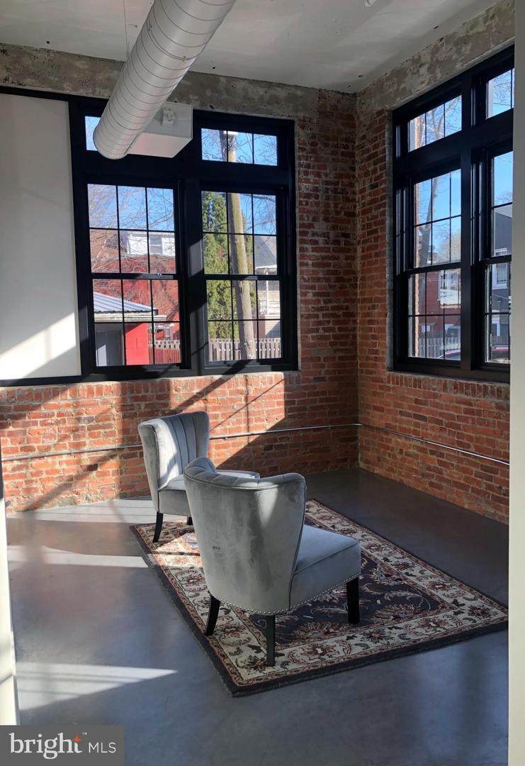 283 Park Avenue - Photo 1