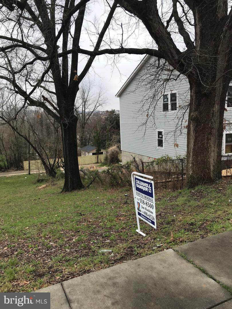 5909 Eads Street - Photo 1