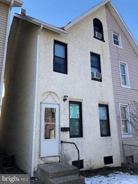 536 Cedar Street - Photo 1