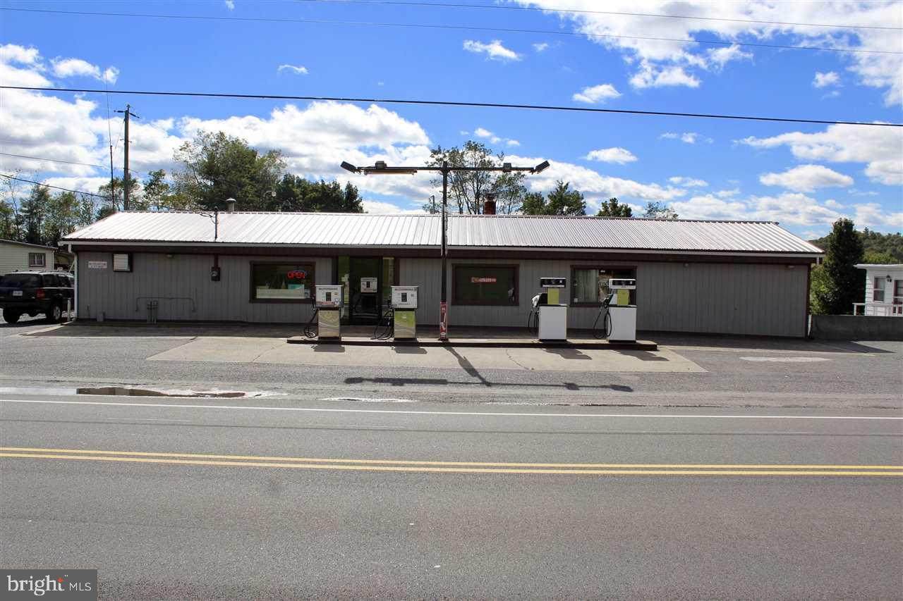 10427 Rawley Pike - Photo 1