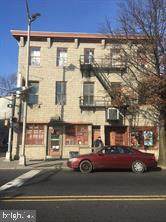 202 Perry Street - Photo 1