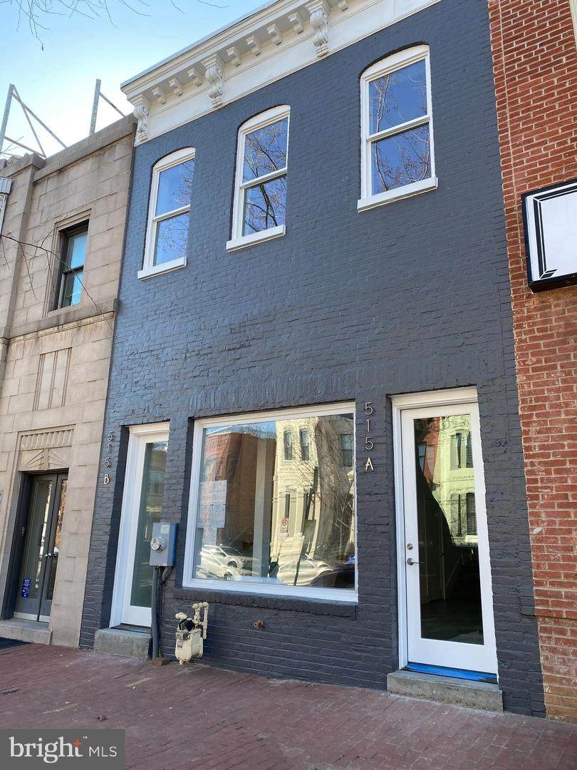 515 11TH Street - Photo 1