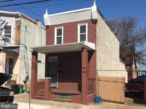 1221 Lansdowne Avenue - Photo 1