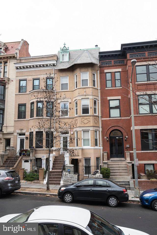 1839 Kalorama Road - Photo 1