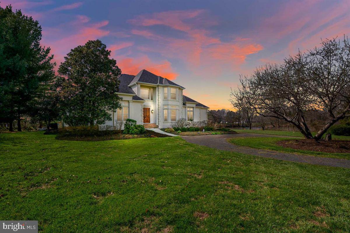 200 Quarter Creek Drive - Photo 1