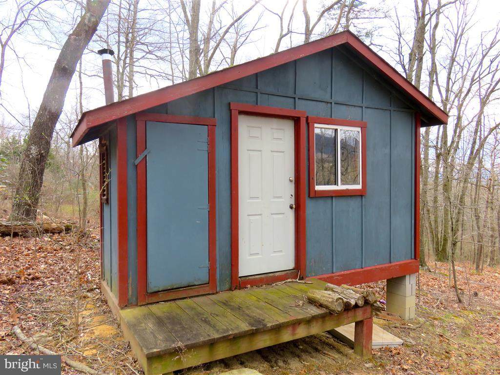 175 Lake Drive - Photo 1