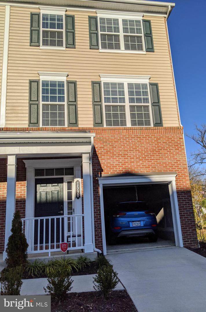 1590 Dorothy Lane - Photo 1 1590 Dorothy Lane - Photo 1