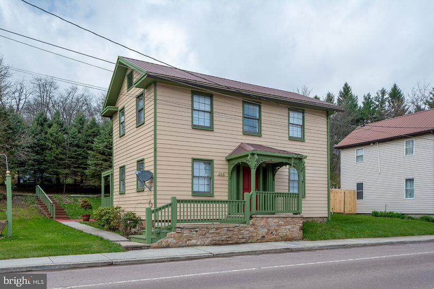 204 Main - Photo 1