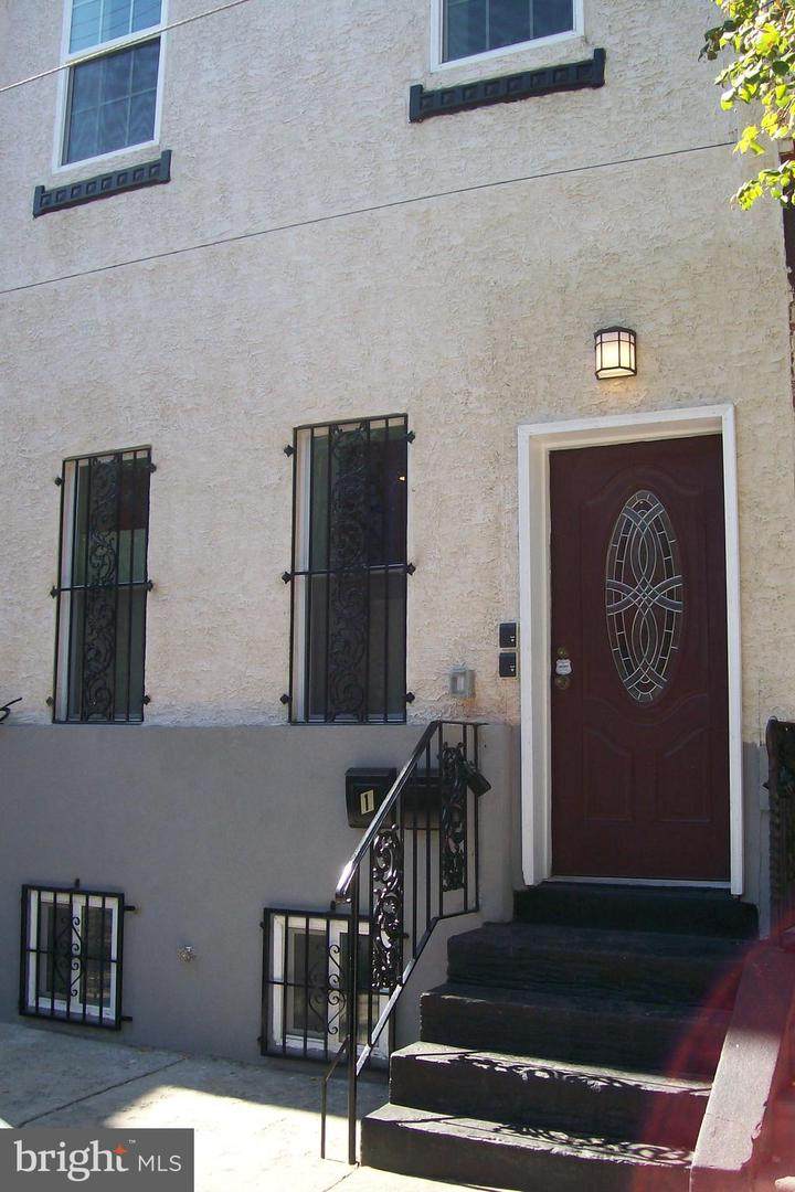 2554 8TH Street - Photo 1