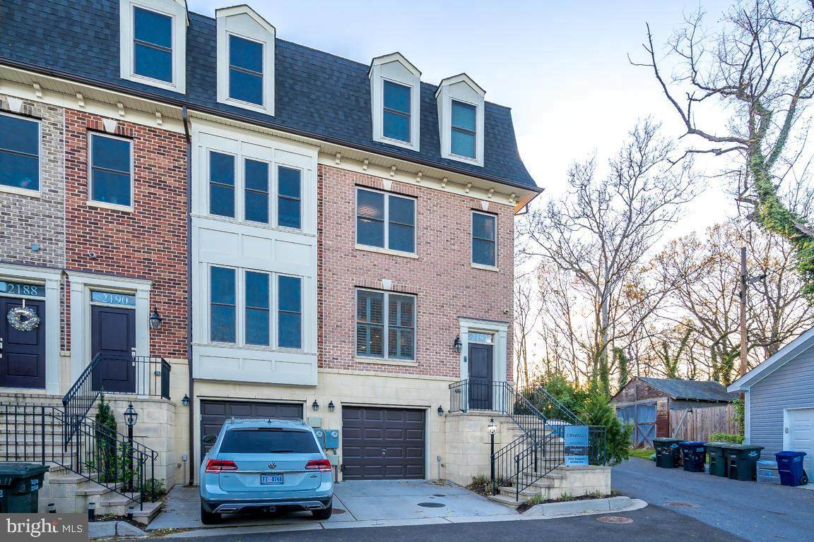 2192 Half Moon Place - Photo 1
