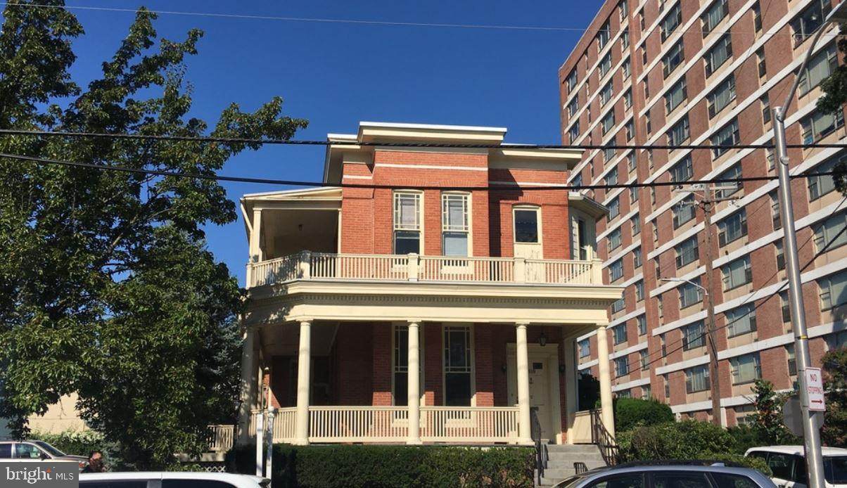 3818 Roland Avenue - Photo 1