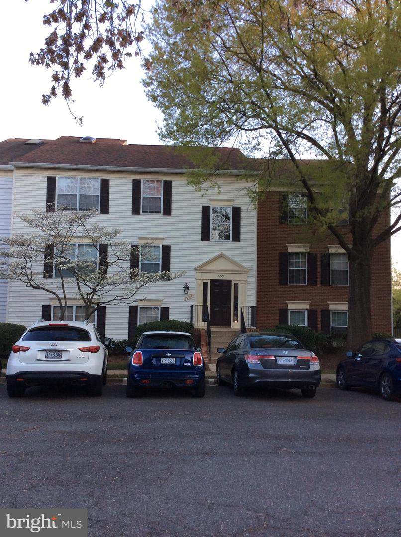 7727 Inversham Drive - Photo 1