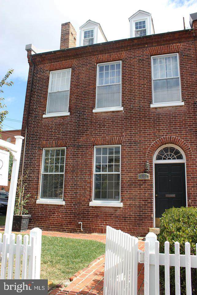 112 Patrick Street - Photo 1