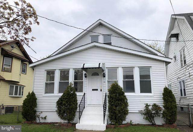888 Olden Avenue - Photo 1