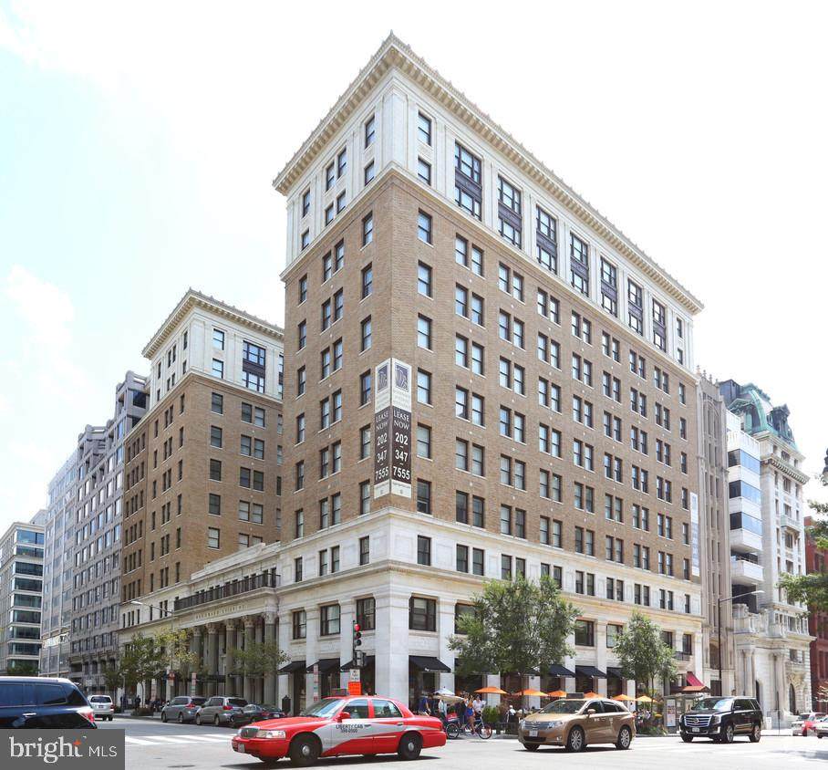 733 15TH Street - Photo 1