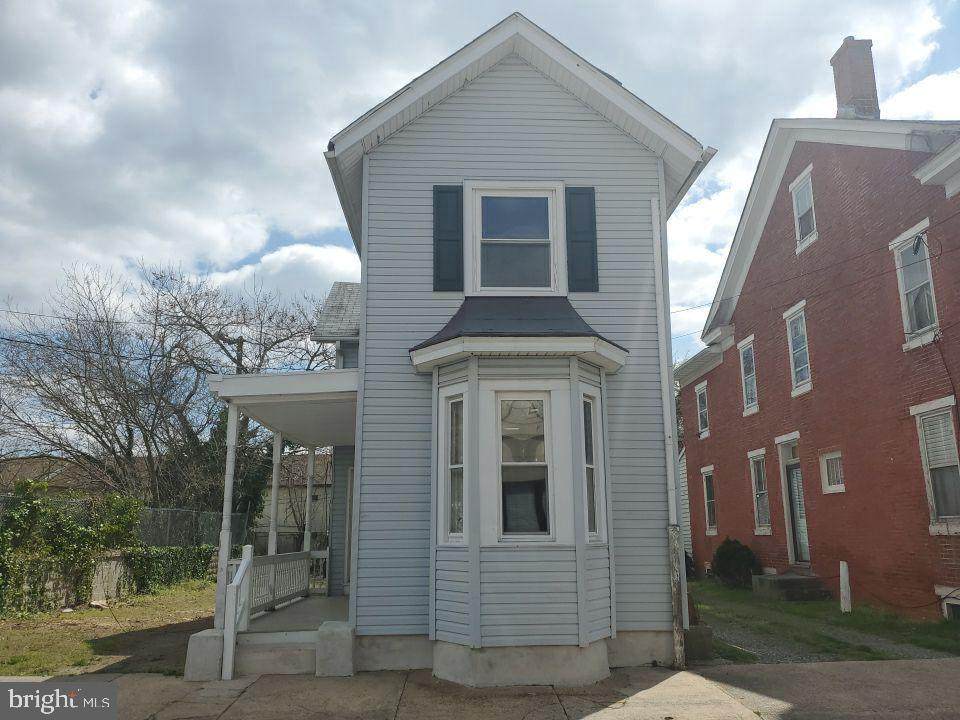 4 Walnut Street - Photo 1