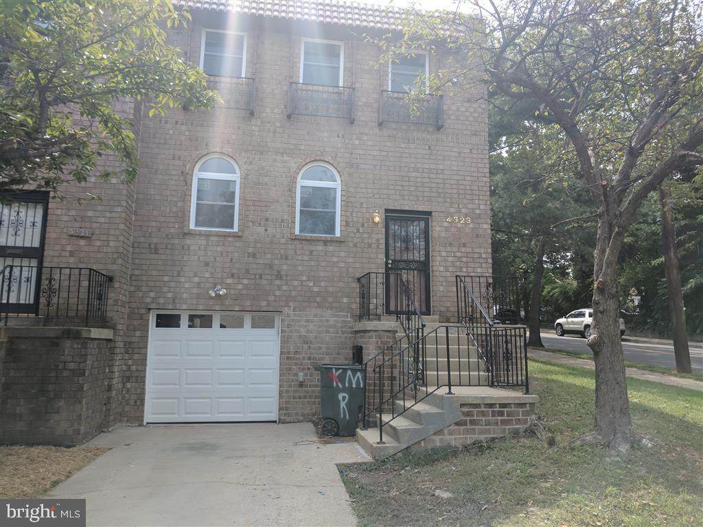4323 12TH Street - Photo 1