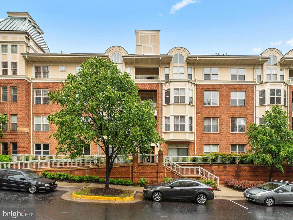 1851 Stratford Park Place - Photo 1