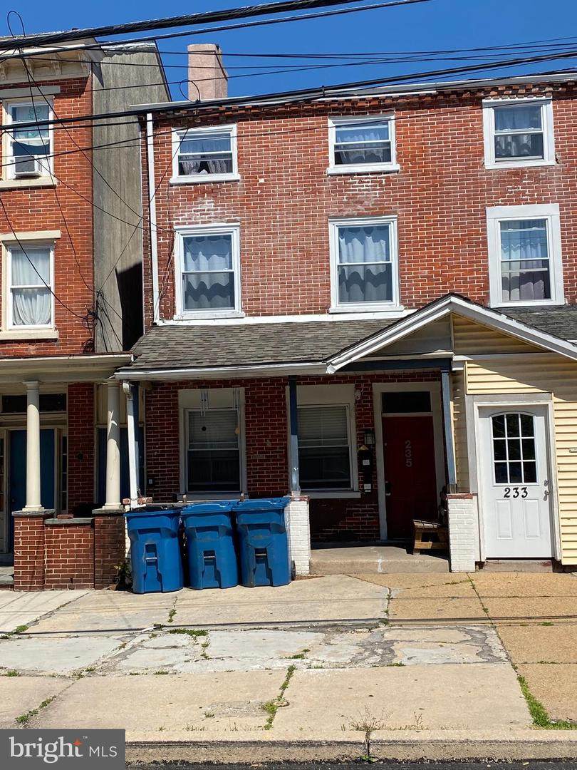 235 Chestnut Street - Photo 1