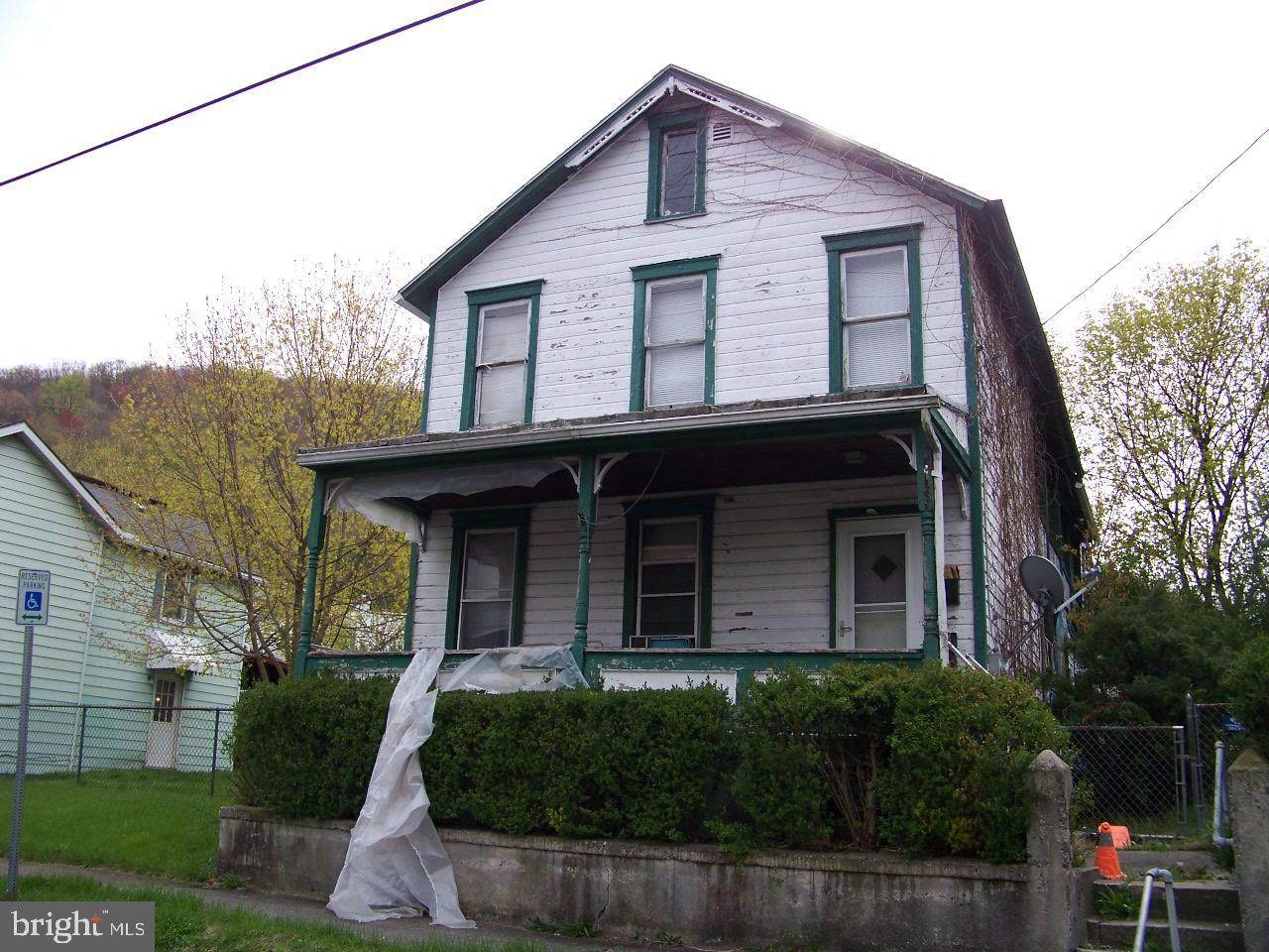 411 Valley Street - Photo 1