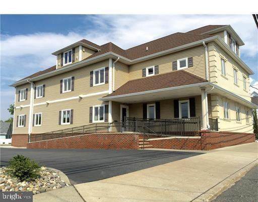 190 Pulaski Avenue - Photo 1