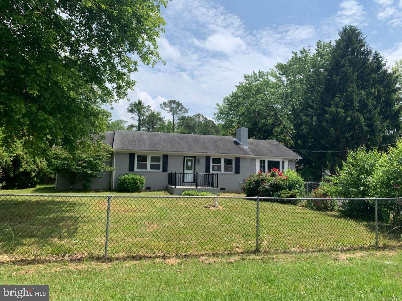 43939 Lanedon Drive - Photo 1