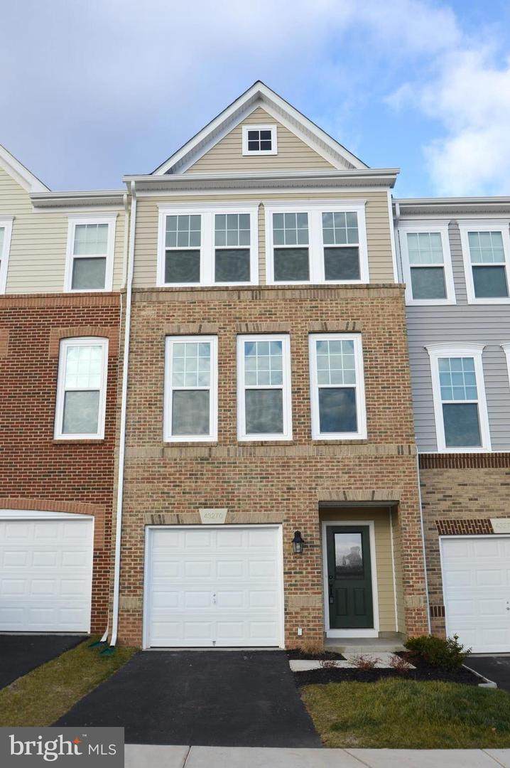 43270 Novi Terrace - Photo 1 43270 Novi Terrace - Photo 1