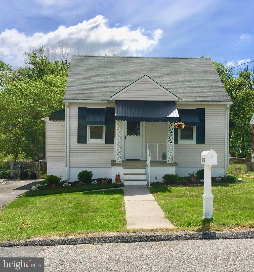 9017 Simms Avenue - Photo 1