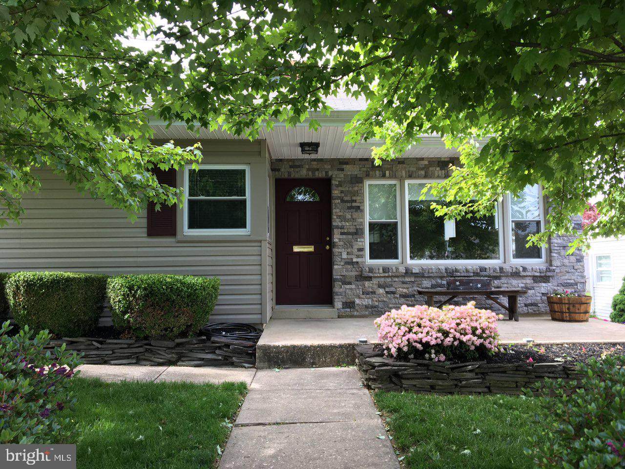 1573 5TH Avenue - Photo 1