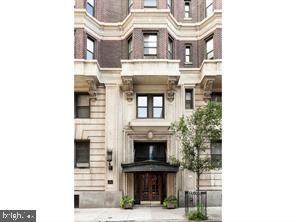 250 13TH Street - Photo 1