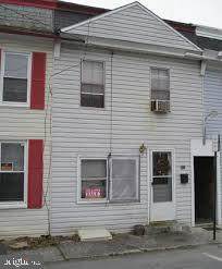 657 Court Avenue - Photo 1