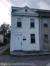 651 Court Avenue - Photo 1