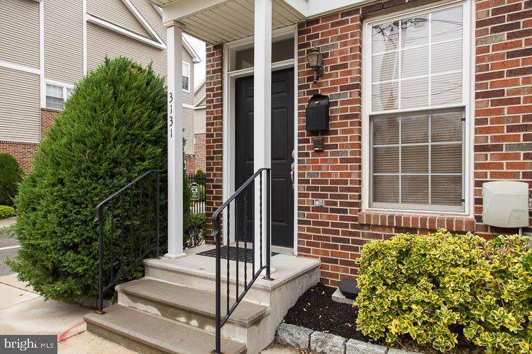 3131 Thompson Street - Photo 1
