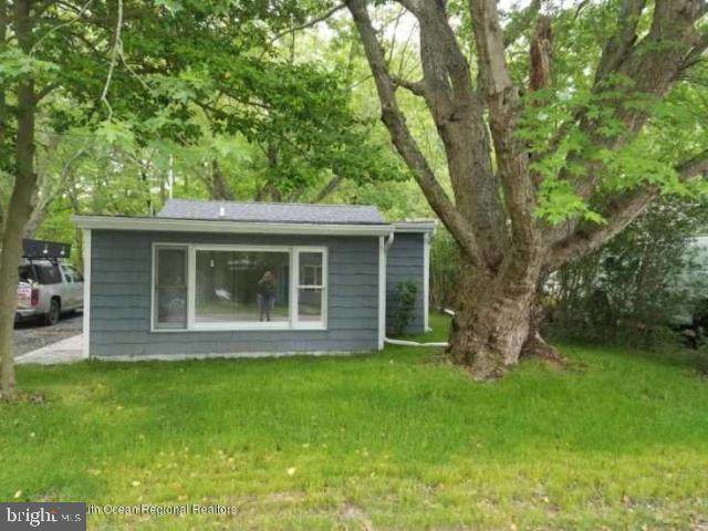 32 Bayberry Drive - Photo 1