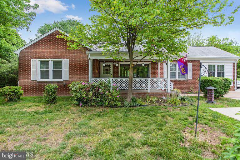 8921 Sudley Road - Photo 1