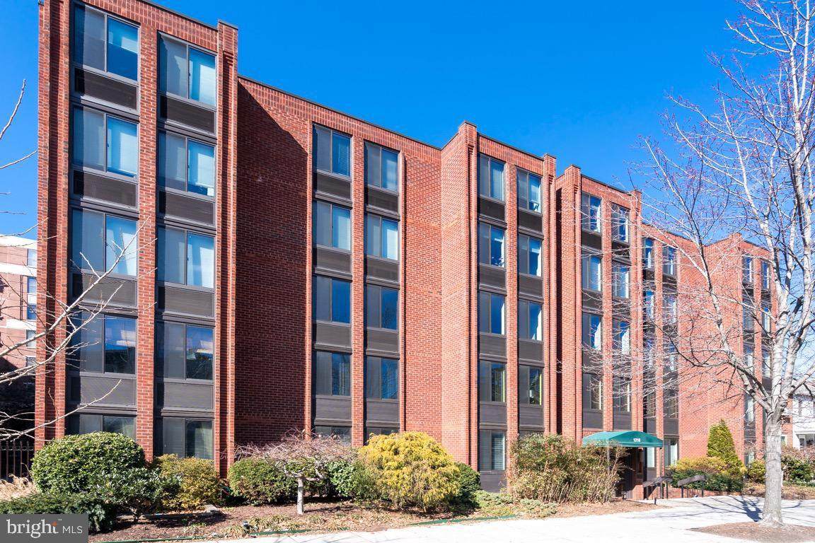 1318 22ND Street - Photo 1