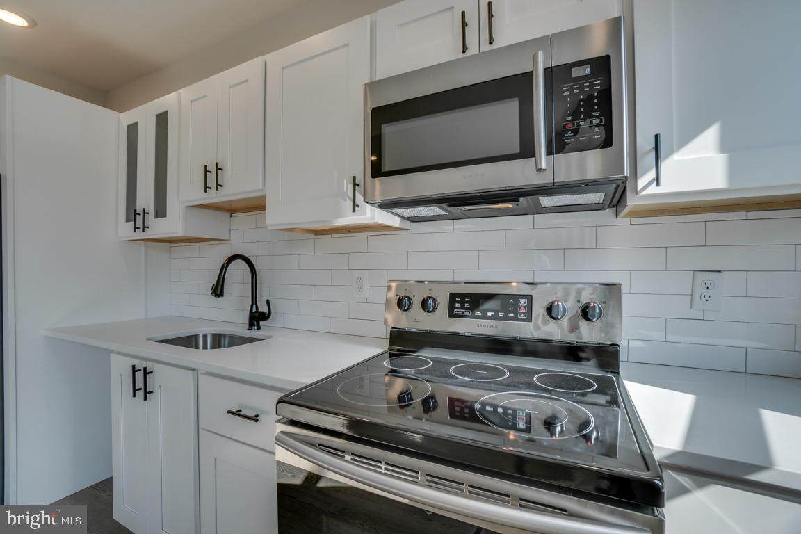 3126 16TH Street - Photo 1