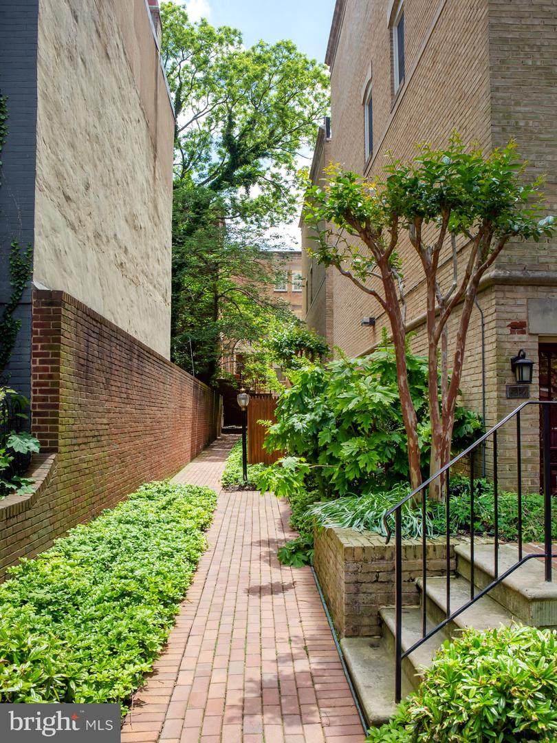 214 A Justice Court - Photo 1
