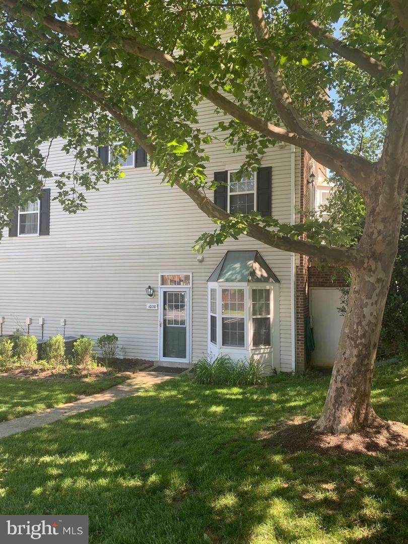 1030 Simsbury Court - Photo 1