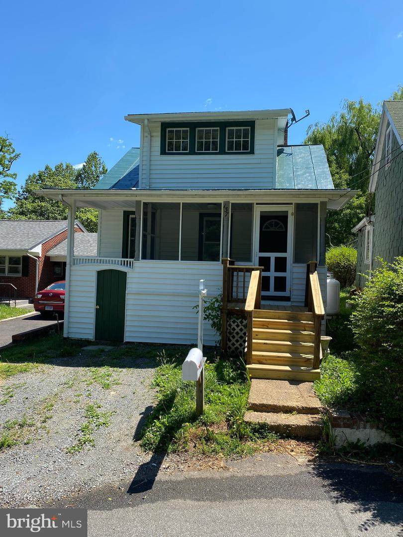 137 Bowler Lane - Photo 1