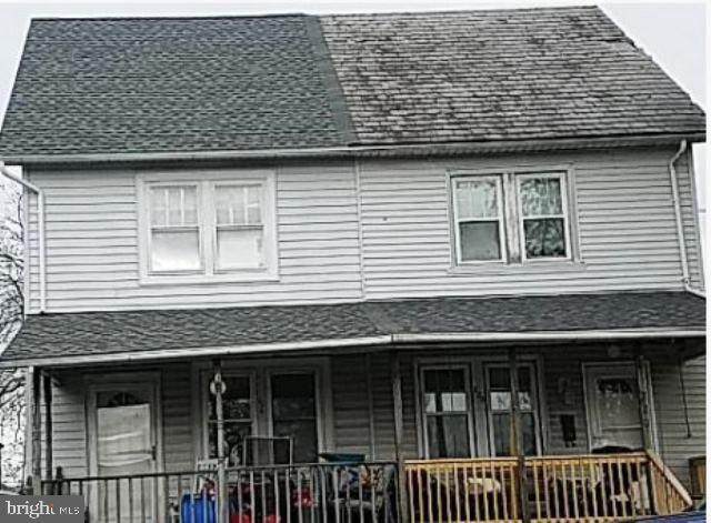 218 8TH Street - Photo 1