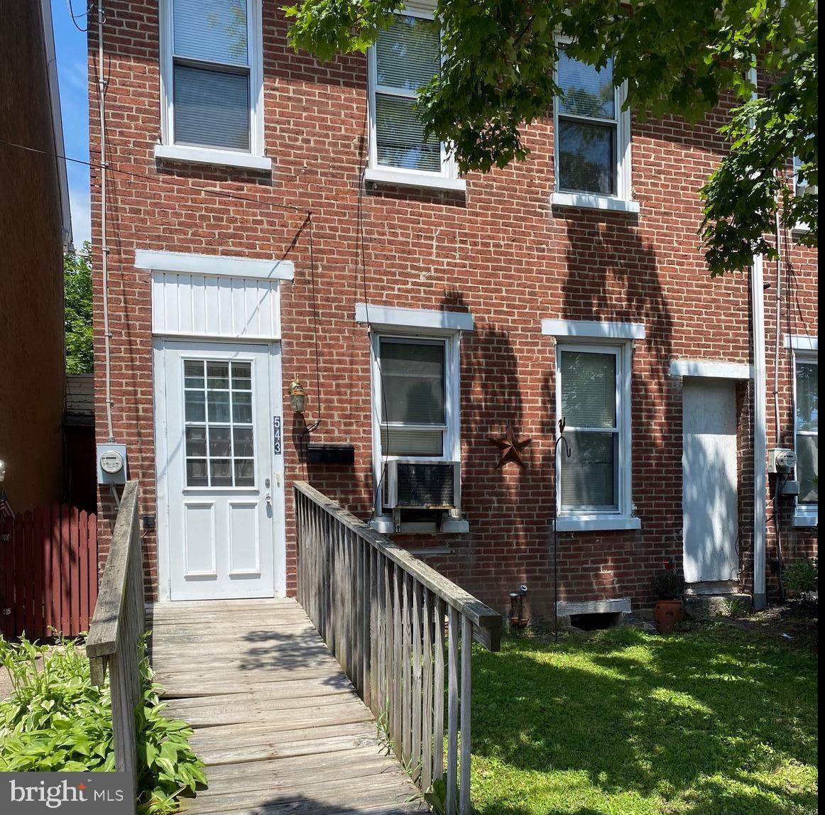 543 Spruce Street - Photo 1