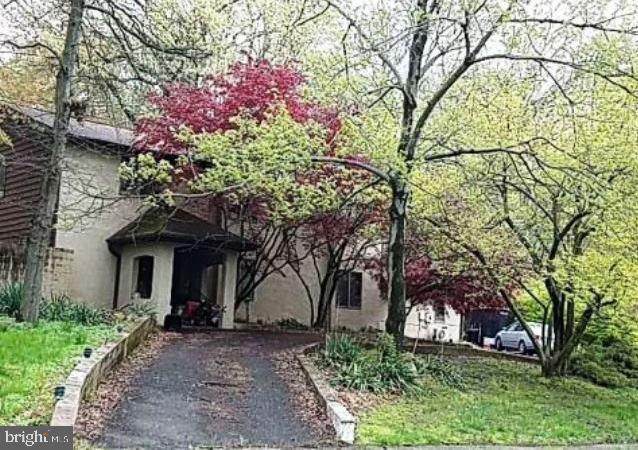 10 Pear Tree Lane - Photo 1