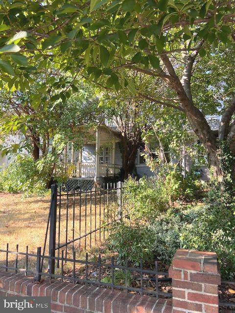 1325 Ingraham Street - Photo 1
