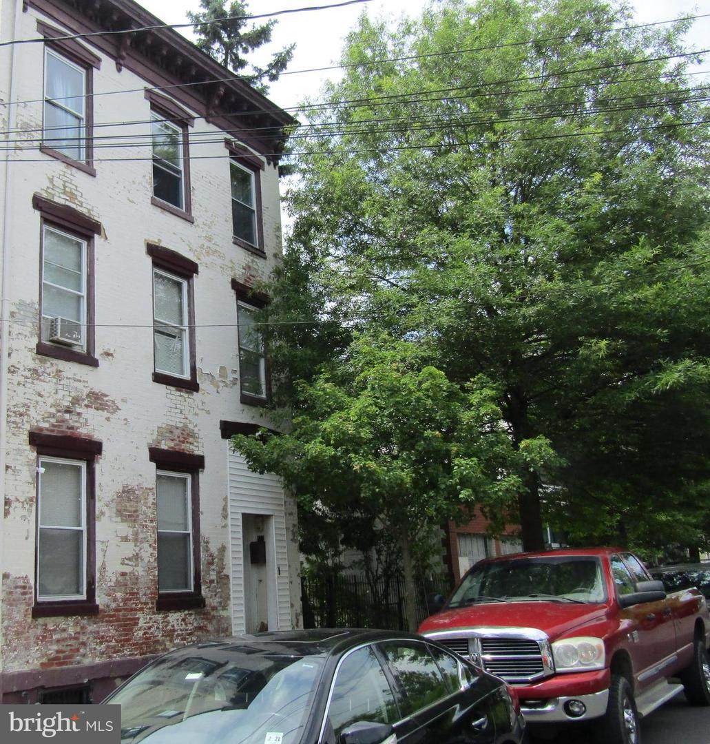 133 Centre Street - Photo 1